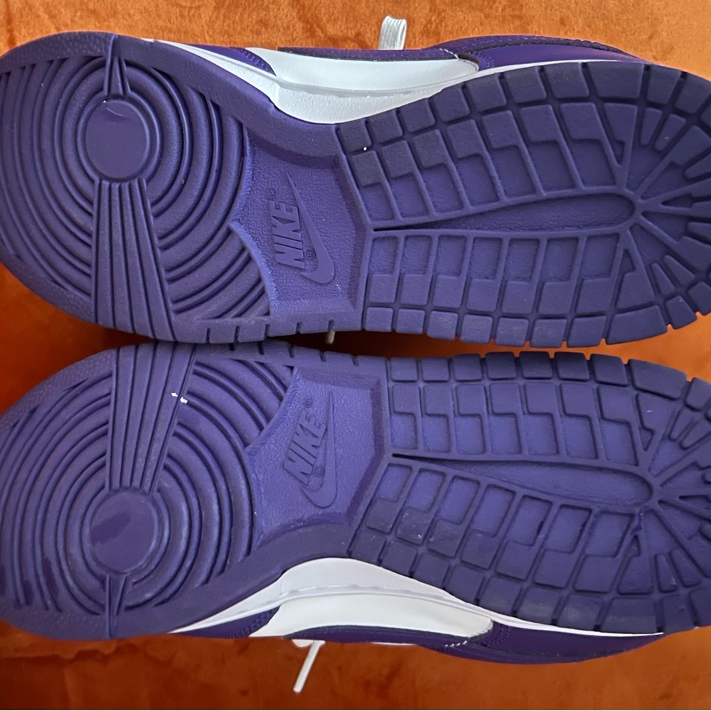 Nike Men's White and Purple Athletic Shoes - Picture 6 of 6